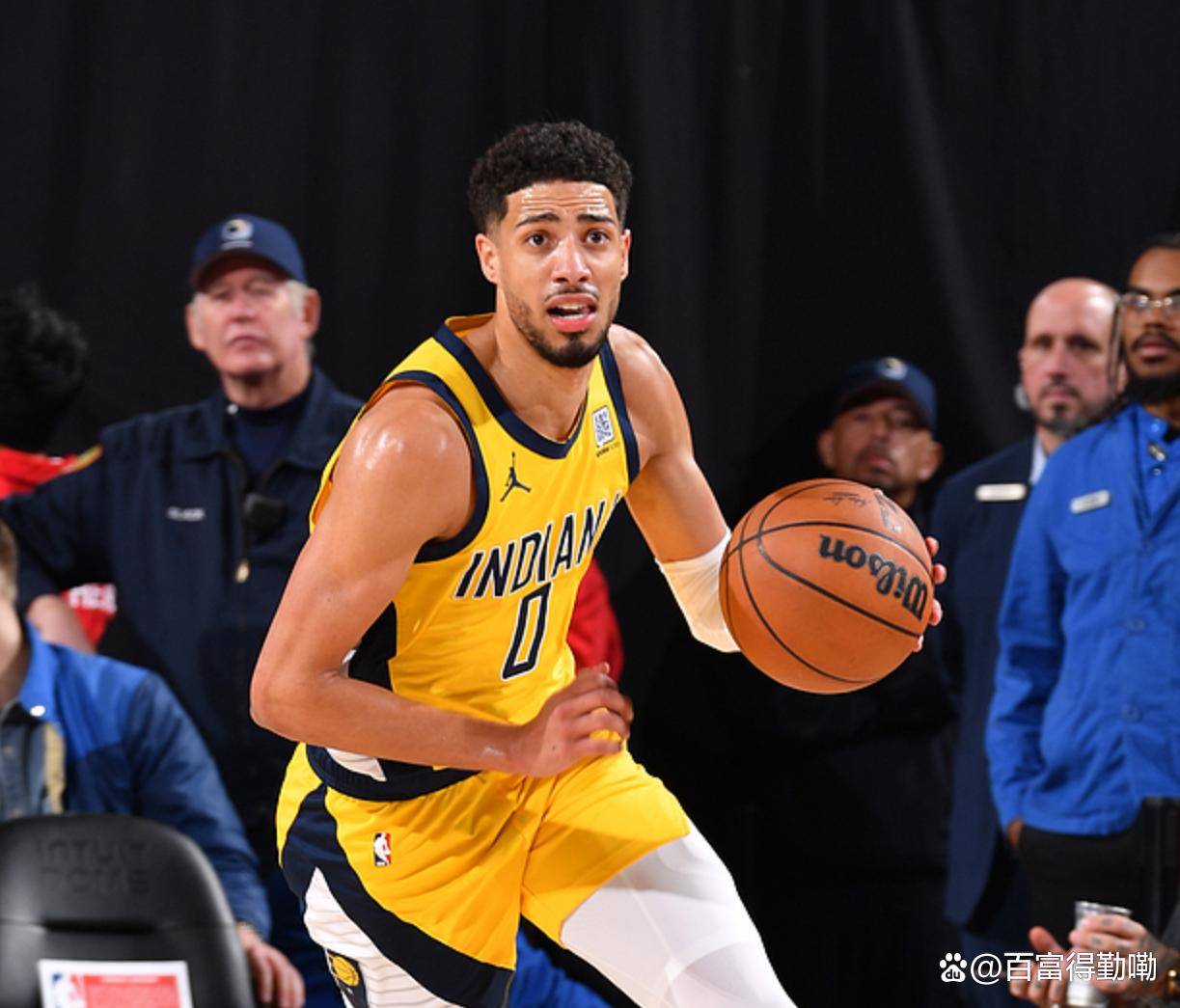 黑白体育-西亚卡姆新星出色防守表现惊艳，篮网未来可期！的简单介绍