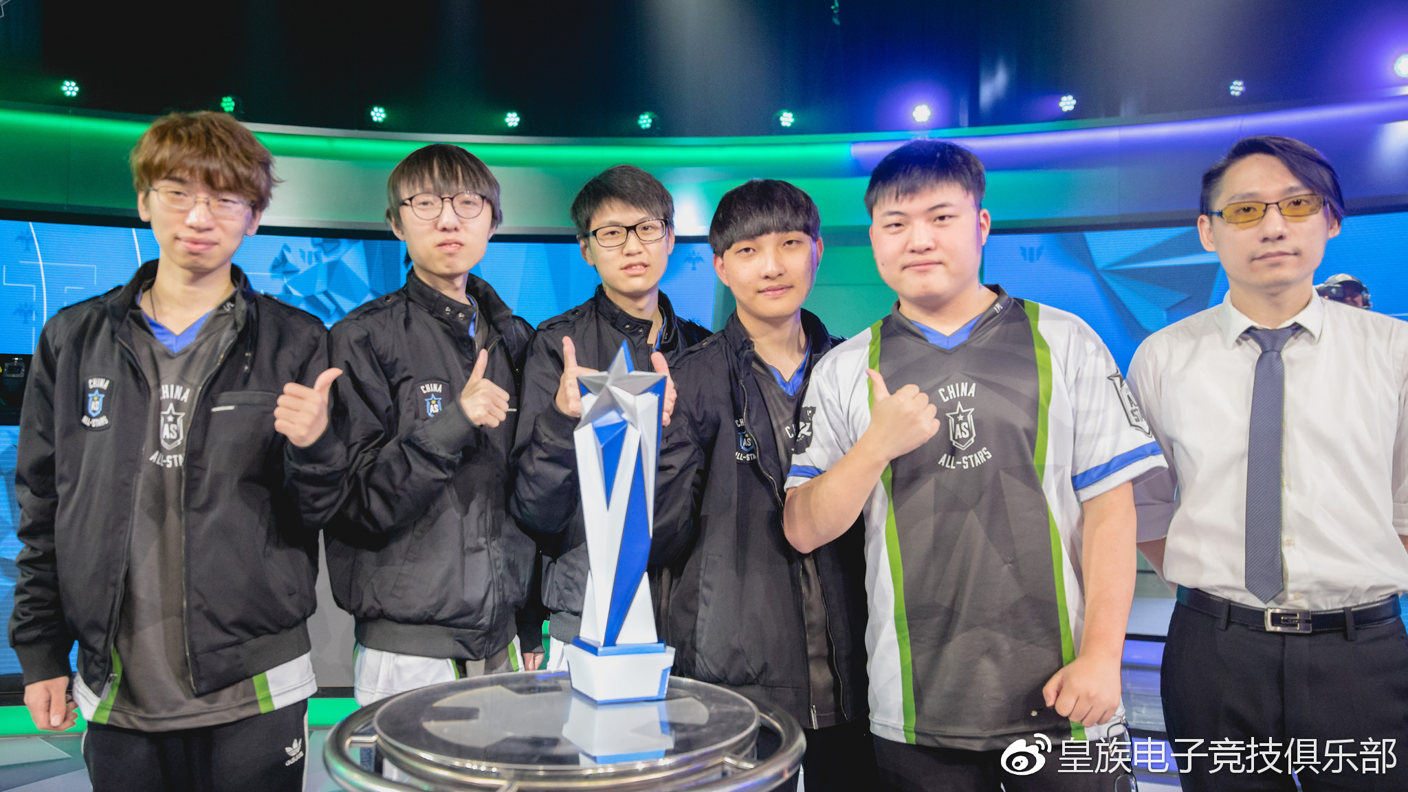 黑白体育- uzi最新比赛 