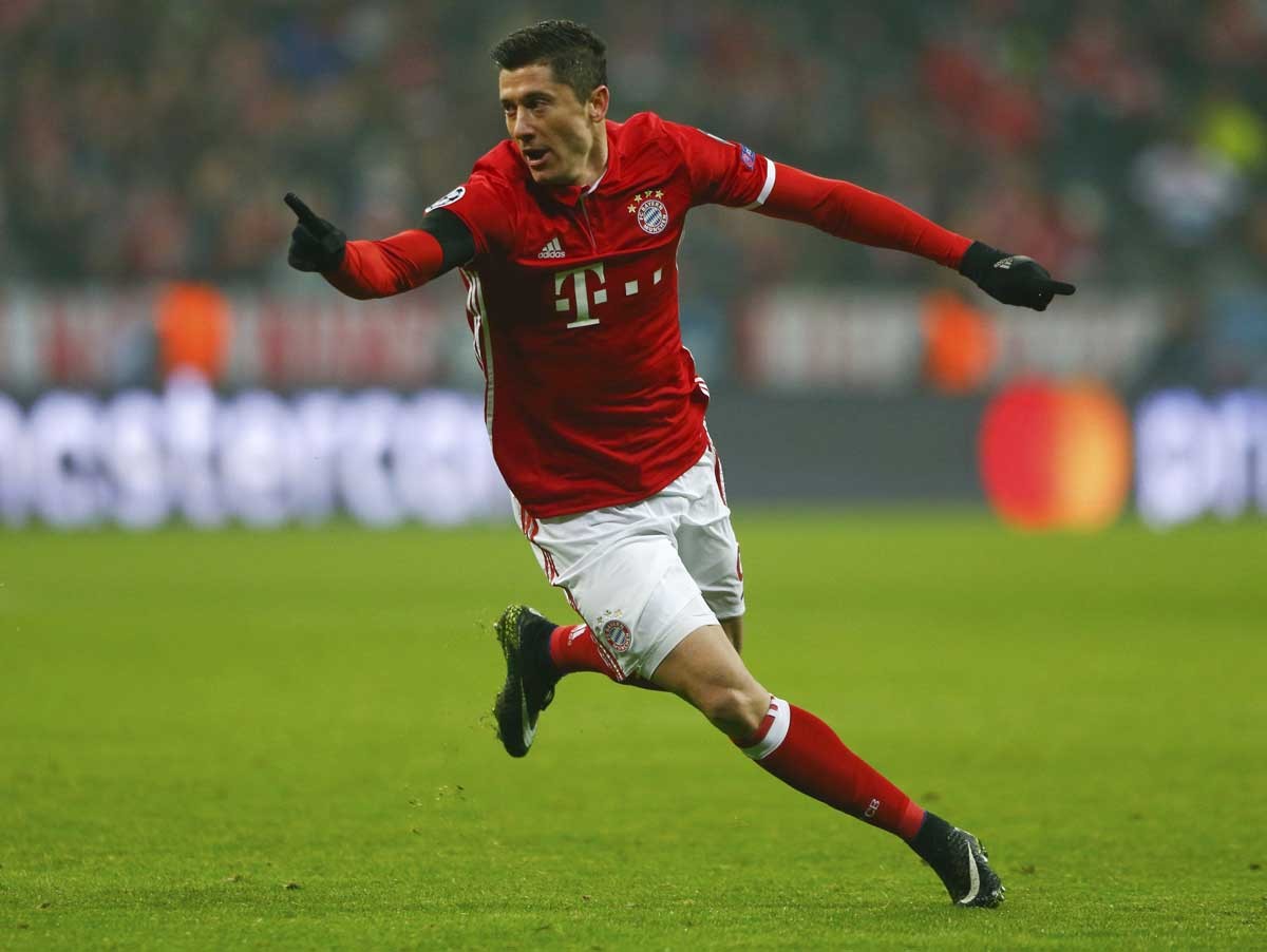 黑白体育-莱万多夫斯基连续七场比赛得分超过大胜，美国队挑战极限！的简单介绍